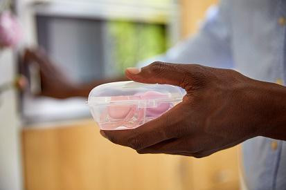 Philips Avent SCF376/14 Játszócumi Ultra air éjszakai 6-18hó 2 db - Lányos